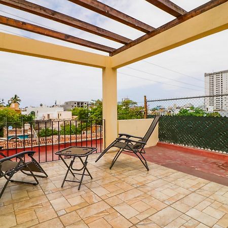 Hostal En El Centro Lakiwa 马萨特兰 外观 照片